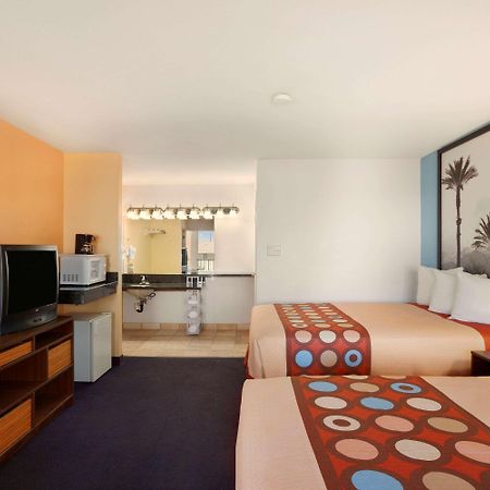 Super 8 By Wyndham Indio Hotel Exterior foto