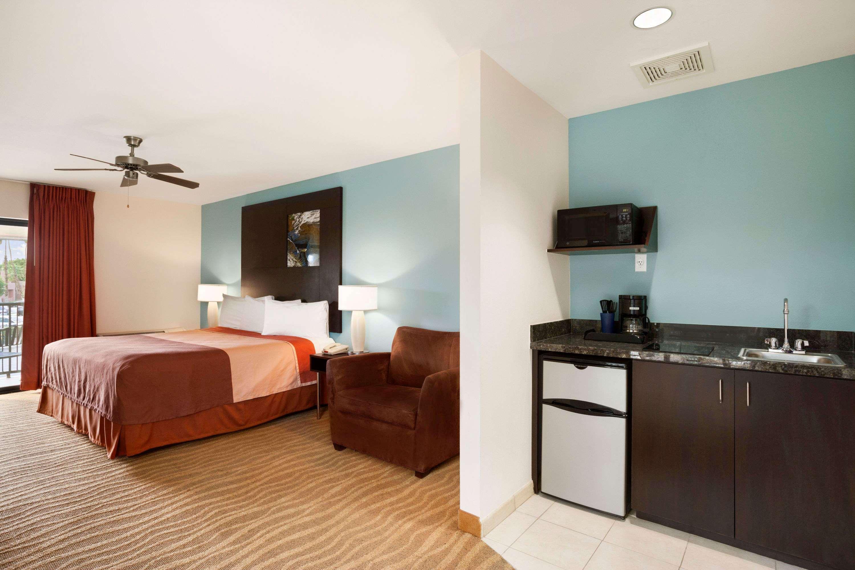 Super 8 By Wyndham Indio Hotel Exterior foto