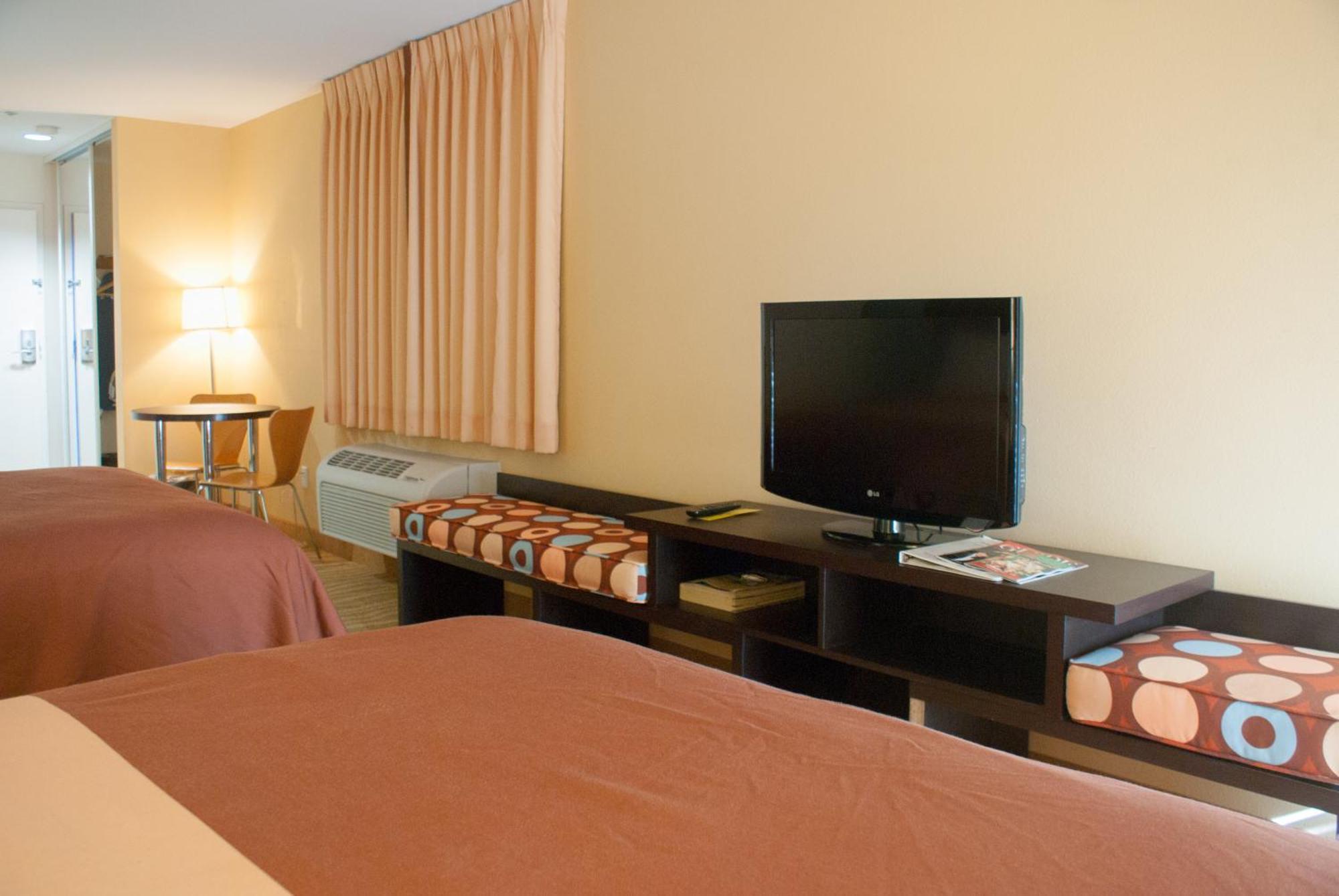 Super 8 By Wyndham Indio Hotel Exterior foto