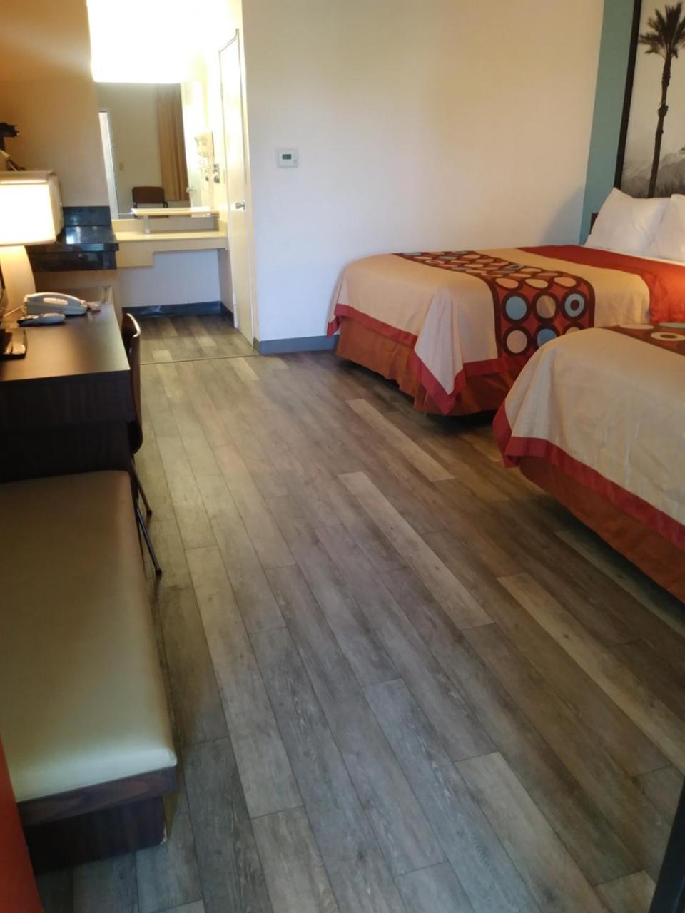 Super 8 By Wyndham Indio Hotel Exterior foto